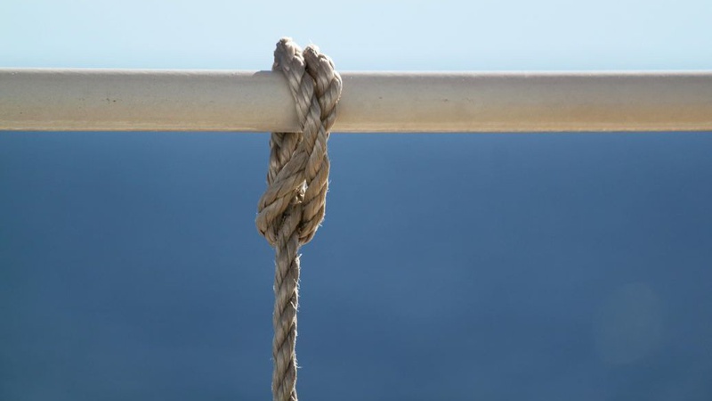 У Луцькому районі дружина знайшла в петлі свого чоловіка