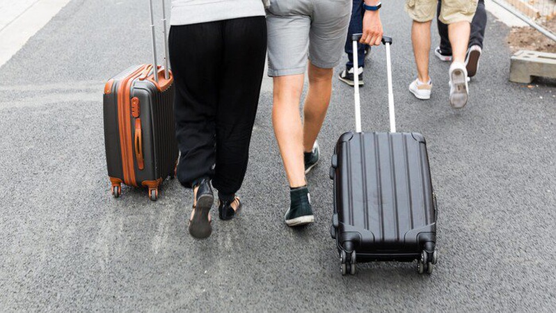 Чекаючи звернення Путіна, росіяни питали у Google, як виїхати за кордон