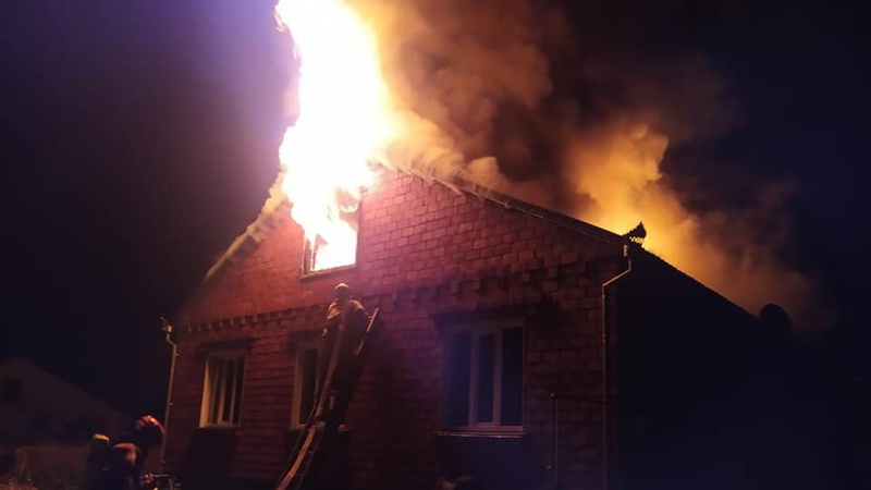 На Рівненщині горів приватний житловий будинок: деталі. ФОТО