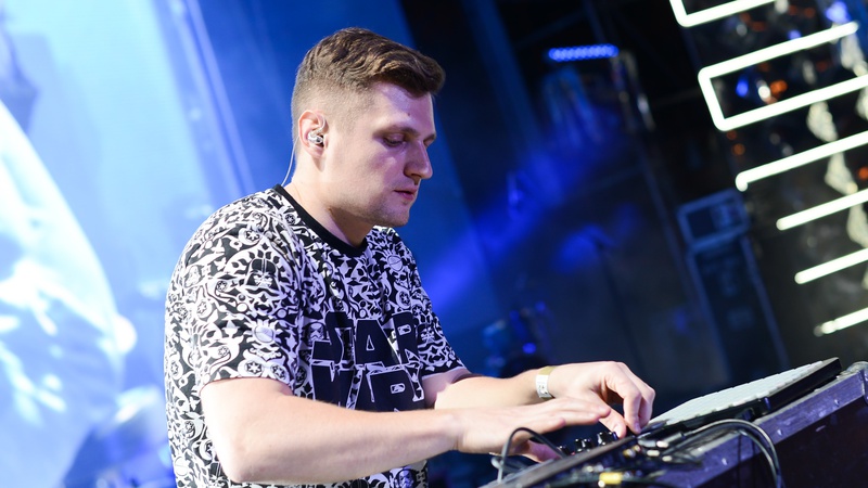 Музикант з Волині презентував пісню про потяг «Ковель – Київ»