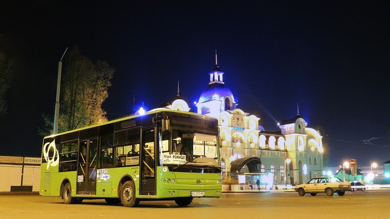 Лучани обурені відсутністю громадського транспорту з Привокзального у вечірній час