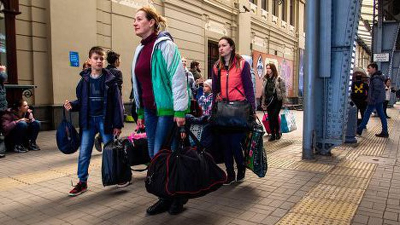 Від завтра Польща запроваджує нові правила перебування для українців: що зміниться