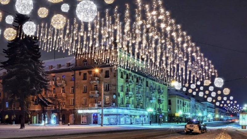У Луцьку хотіли встановити майже за 3 мільйони святкову ілюмінацію, але передумали