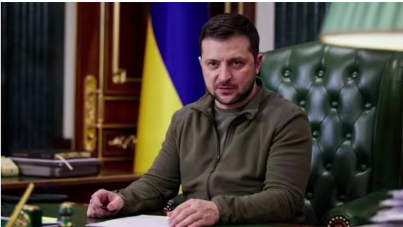 Зеленський ввів санкції проти Азарова, Табачника, Царьова та 37 юрособ