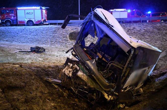 У Польщі автобус з українцями злетів у кювет: 1 загиблий, 4 травмованих