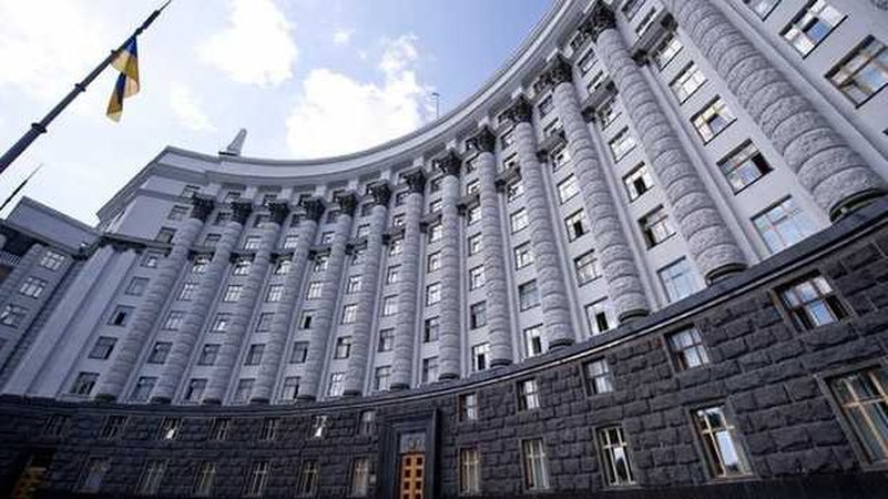 Олександр Гончаров: «Слуги» все бездарно профукали та виставили на продаж «фамільне срібло»