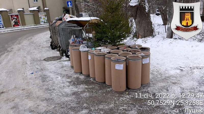 У Луцьку мешканці влаштували стихійне сміттєзвалище