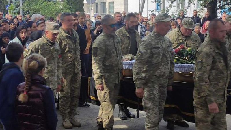 На Волині попрощалися із Героєм Сергієм Мельником, який загинув на Покрову