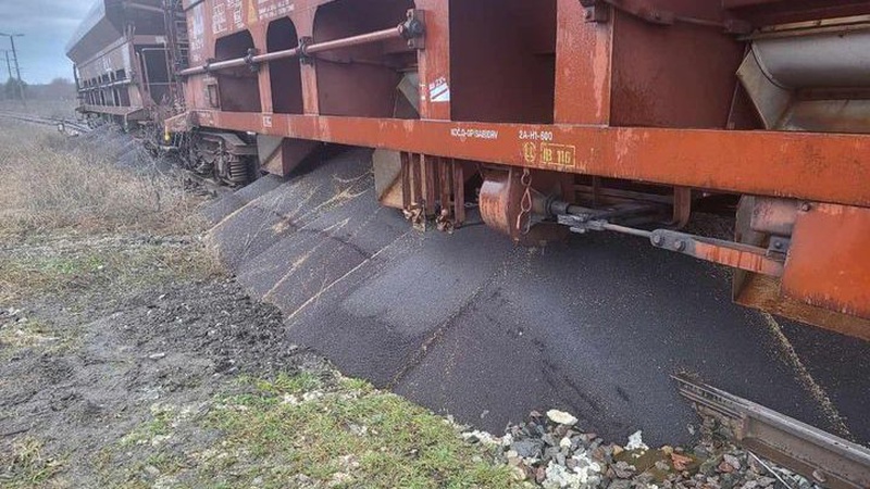 На залізничній станції Дорогуськ невідомі особи висипали український ріпак, що прямував до Німеччини