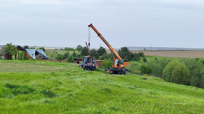 В одному з сіл Луцької громади –  скандал через демонтаж електроопори. ВІДЕО