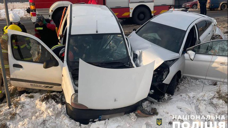 Смертельна ДТП на трасі Львів – Луцьк: загинув водій, травмована дитина. ФОТО