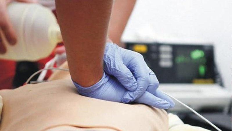 На Волині чоловік втратив свідомість у громадському місці: його вдалося врятувати