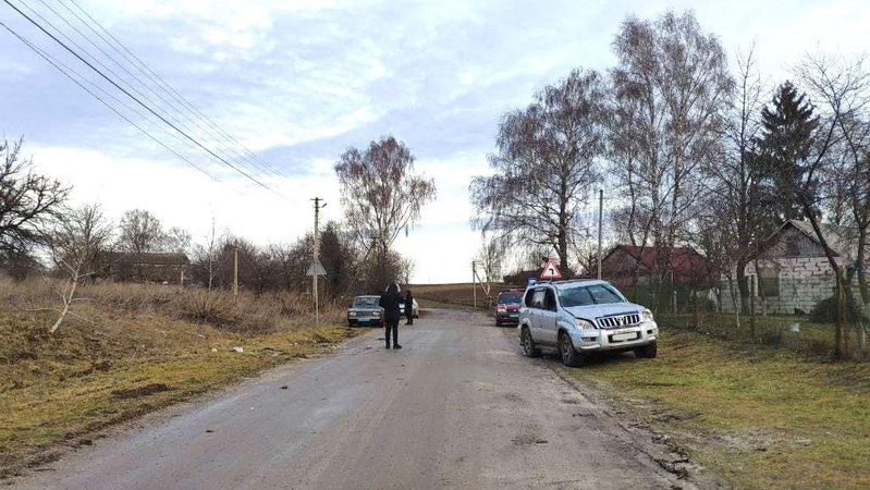 Вирішив під’їхати додому на чужому авто: на Волині перекинувся 18-річний рецидивіст