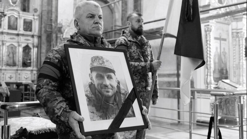 Віддав життя за незалежність України: у Луцькій громаді поховали Героя Дмитра Струка. ФОТО