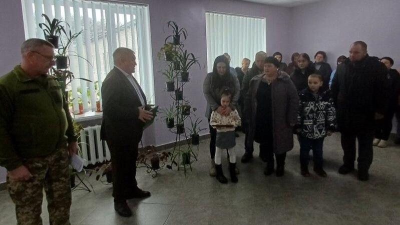 У громаді на Волині посмертний орден Героя Олега Миткалика отримали його рідні