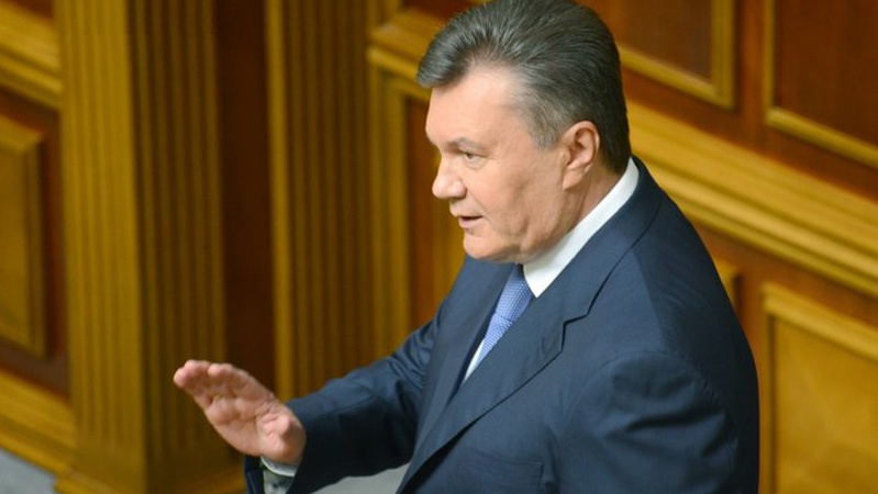 ЄС запровадив санкції проти Януковича та його сина