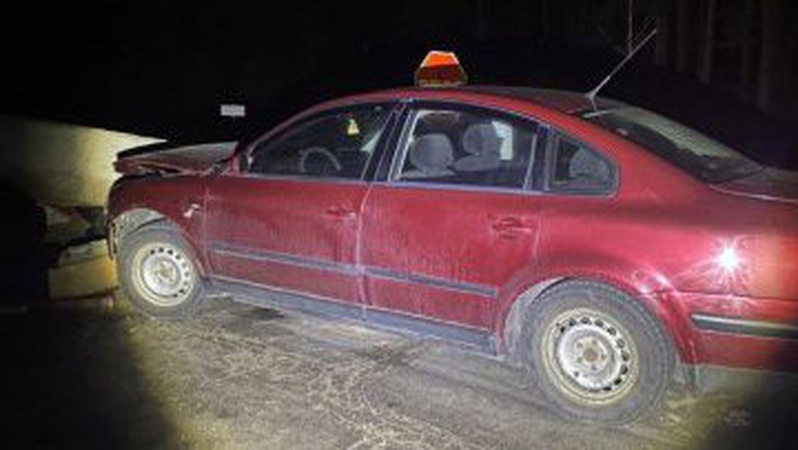 На Волині у ДТП постраждала 7-річна дівчинка: водій в’їхав у бетонну плиту