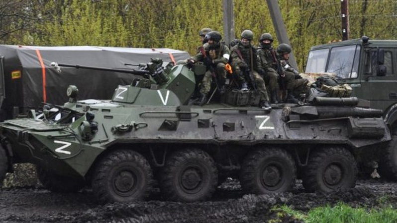 Окупант скаржиться, що російське командування більше турбується за техніку, ніж за людей: перехоплення ГУР