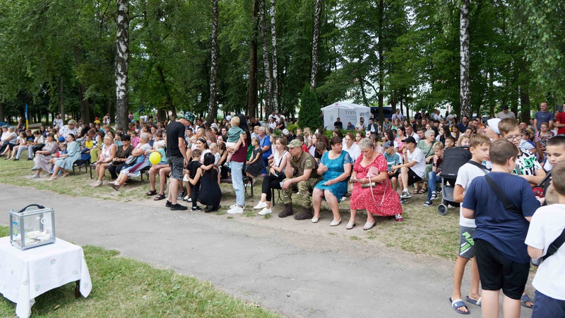 На Дні селища у Ратному зібрали понад 100 тисяч гривень для бійців ЗСУ