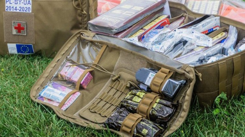 Тендер між своїми: як волинські бізнес-партнери розіграли поставку медичних сумок на пів мільйона