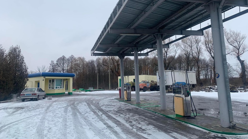 У Володимир-Волинському районі викрили нелегальну АЗС