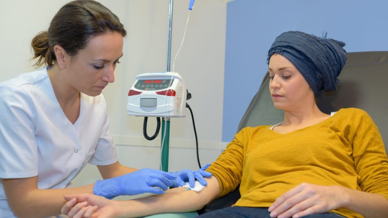 Де у західних областях пацієнти з раком можуть безплатно пройти хіміотерапію: перелік онкодиспансерів