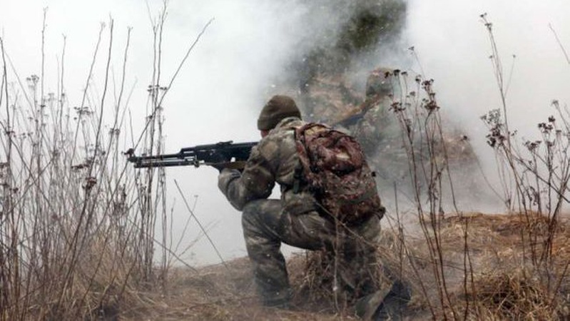 На Донбасі поранили двох військових