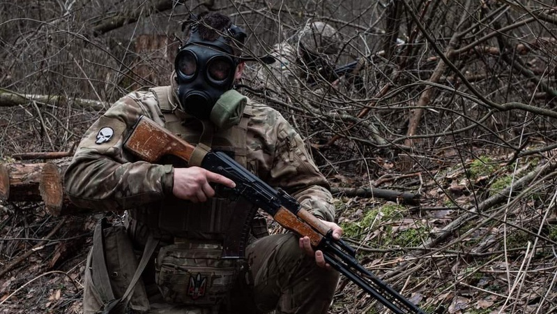 Сили оборони стримують окупантів одразу на шістьох напрямках, – Генштаб