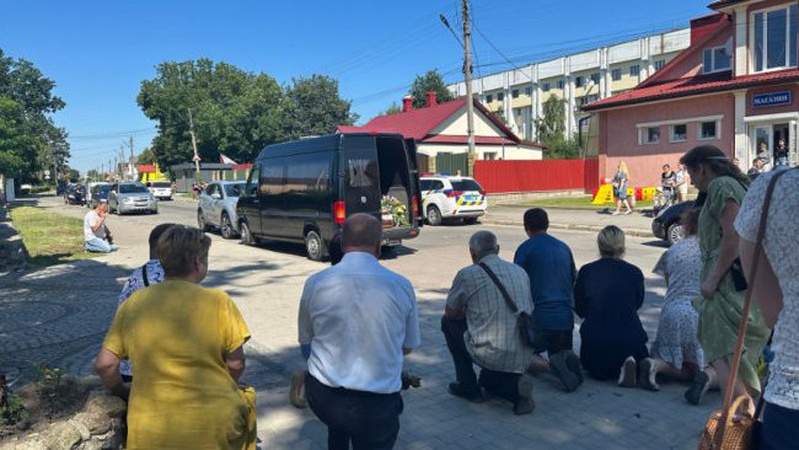 На Волині провели в останню путь двох Героїв. ФОТО