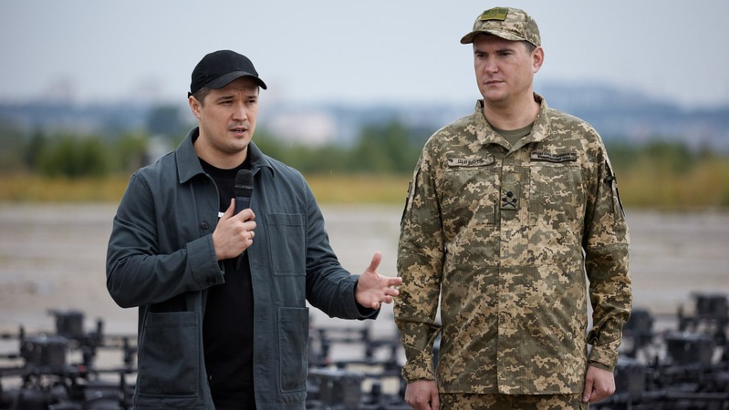 В Україну прибули перші дрони-розвідники Fly Eye