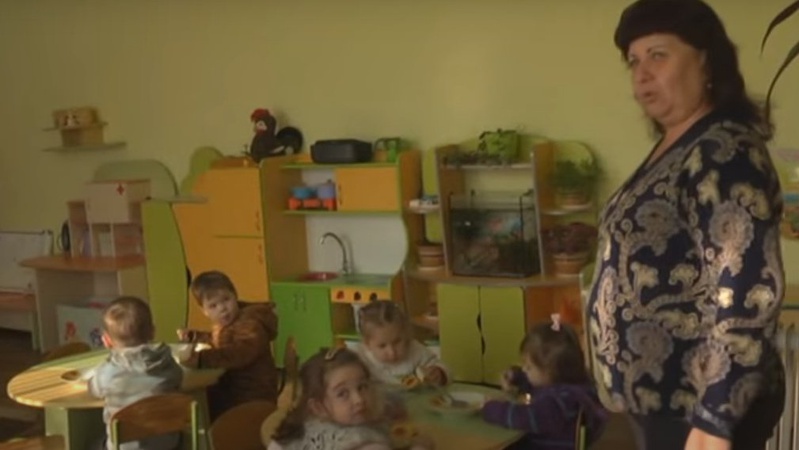 Діти лягають спати у кофтах та колготах: у Рожищі три з чотирьох дитсадків досі без опалення