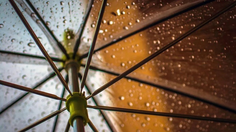 Заллє всю країну: квітень в Україні почнеться з дощів та злив