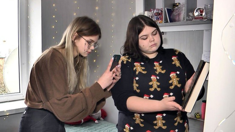 Сестри з Волині створюють подкасти про книги сучасних українських письменників