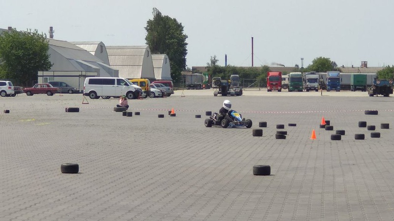 У Луцьку організували змагання з картингу. ФОТО