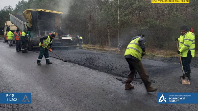 На Волині ремонтують 13 кілометрів дороги: рух транспорту обмежений