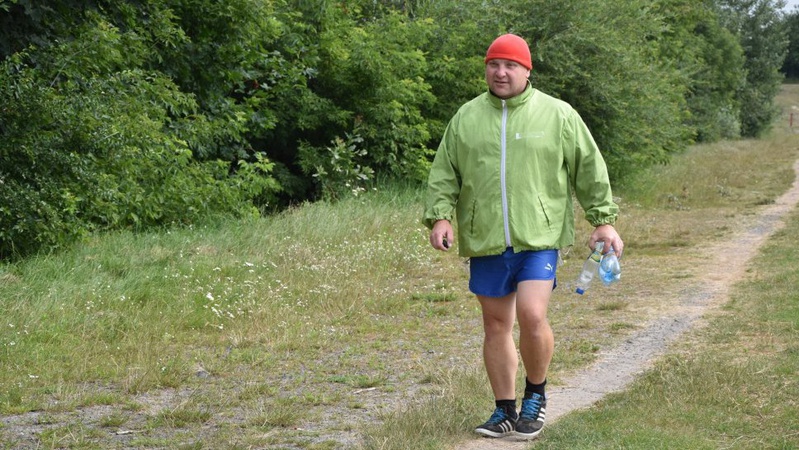 Плоггінг. Як можна поєднувати біг з прибиранням сміття? ВІДЕО