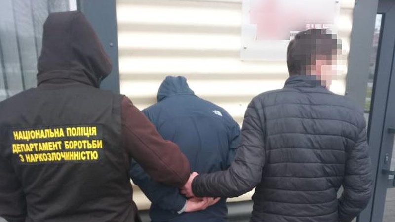 У Володимирі поліція затримала чоловіка з психотропом