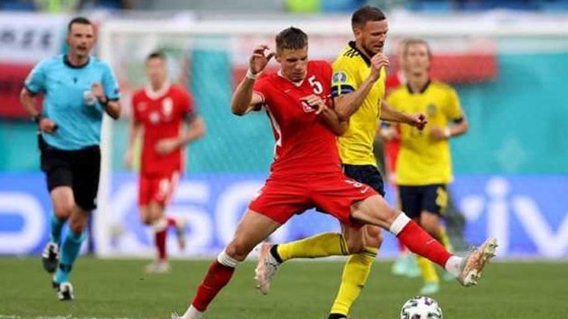 Посол Швеції потролив гру збірної України іронічним мемом. ФОТО