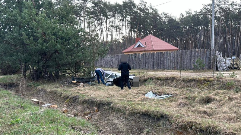 ДТП на Ковельщині: авто злетіло в кювет та перекинулося