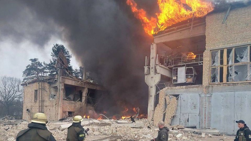 Після піару керівництва «Укроборонпрому» на «1+1» рашисти вдарили ракетами по бронетанковому заводу, – ЗМІ