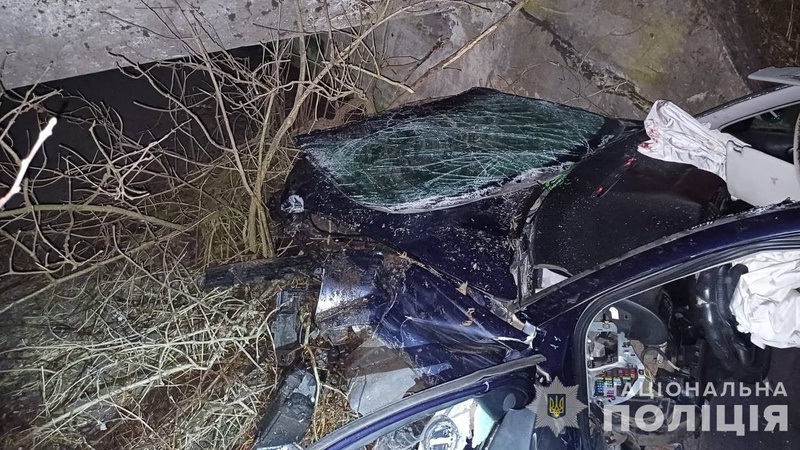 Слідчі з’ясовують обставини ДТП, де травмувались 5 людей