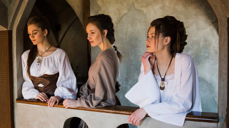 Волинянки створили колекцію середньовічного одягу