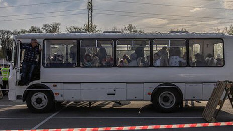 З «Азовсталі» вивезли усіх жінок, дітей і людей похилого віку, – Верещук