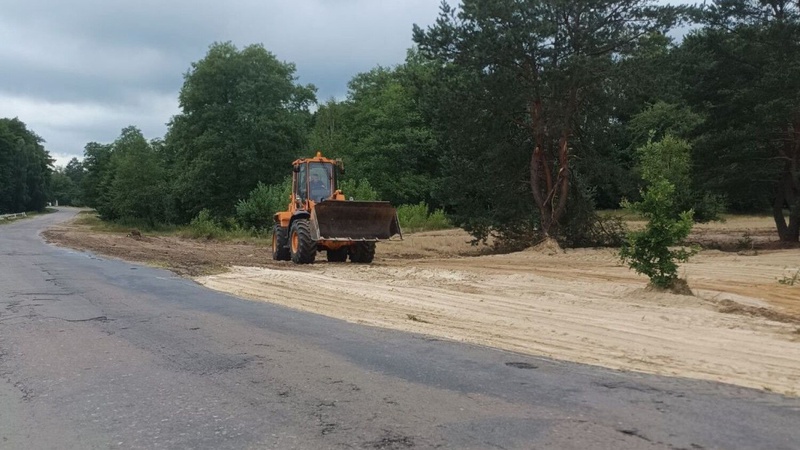 У громаді на Волині облаштували берег біля штучного озера