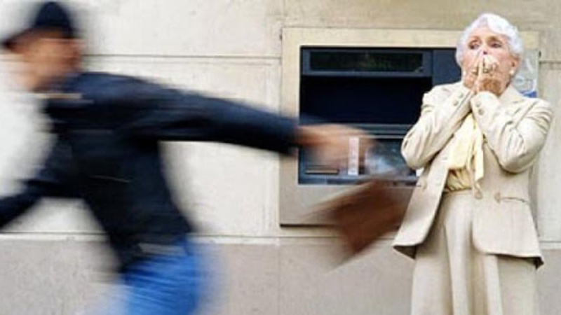 Вирвав з рук пенсіонерки пакет із грішми та продуктами: волинянин втрапив за ґрати на 4 роки