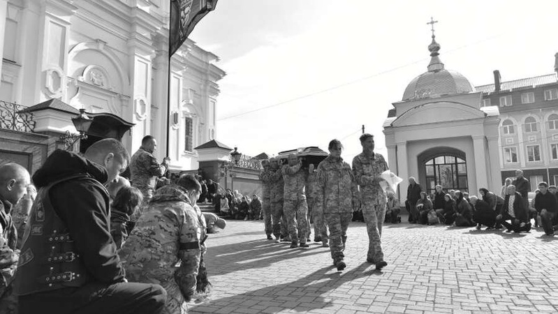У Луцьку провели в останню дорогу загиблого Героя Олега Струбіцького