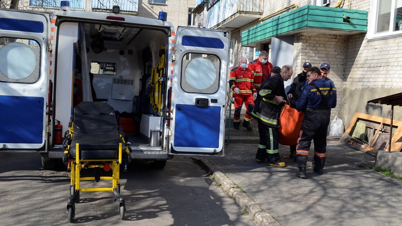 У Луцьку врятували жінку, яка зачинилася у власній квартирі
