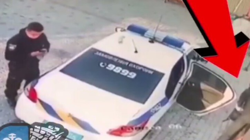 «Крадіжка століття»: на Донеччині поліцейські поцупили сміттєвий бак. ВІДЕО