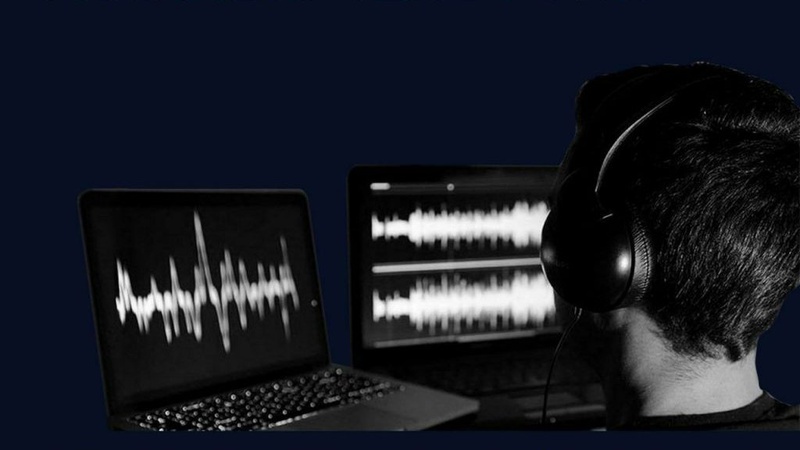 Українців попереджають, що ворог може прослуховувати телефонні розмови