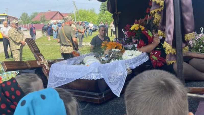 На Волині попрощалися із Героєм Миколою Нифодюком
